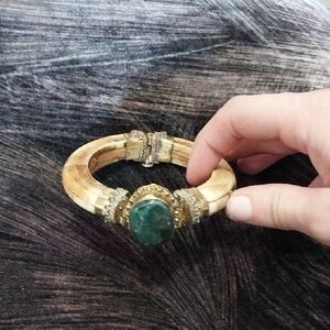 Vtg. Elegant Jade and Bone Women's Bracelet